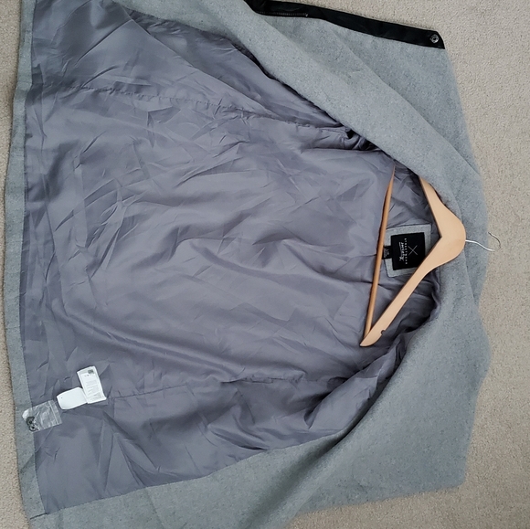 Grey and black fall jacket size large - Picture 5 of 14